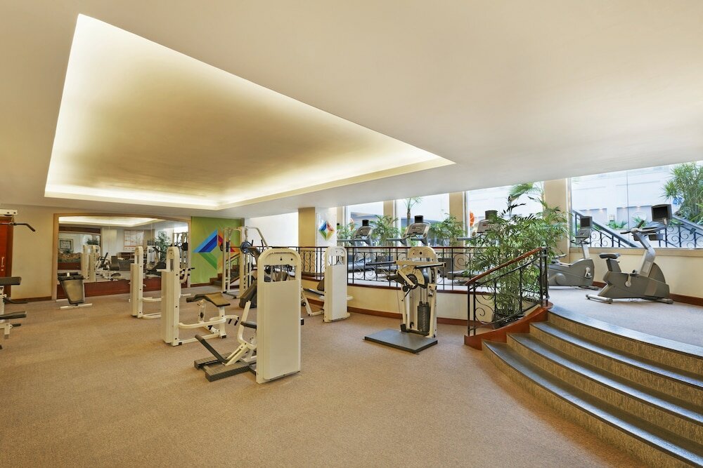 Фото Sheraton Chengdu Lido Hotel