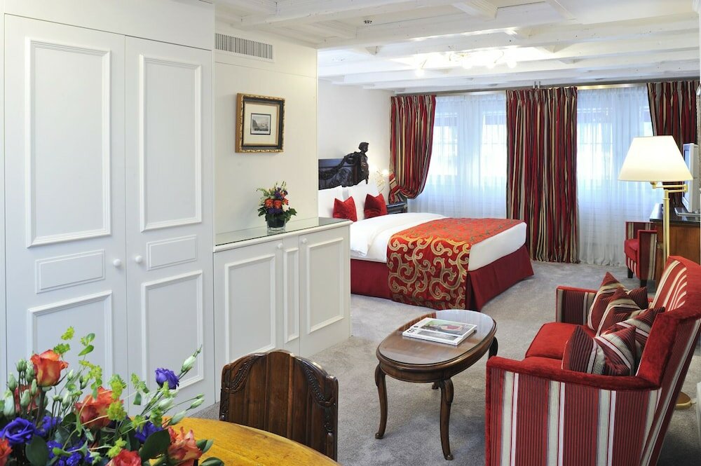 Фото Hôtel de La Cigogne