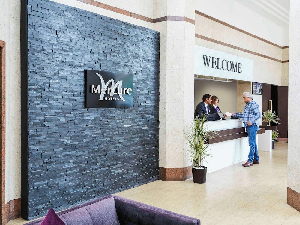 Фото Mercure St Helens