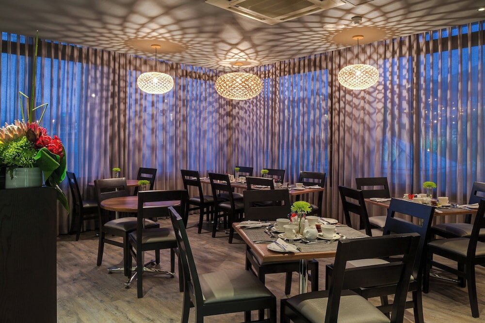 Фото Protea Hotel Cape Town Waterfront Breakwater Lodge