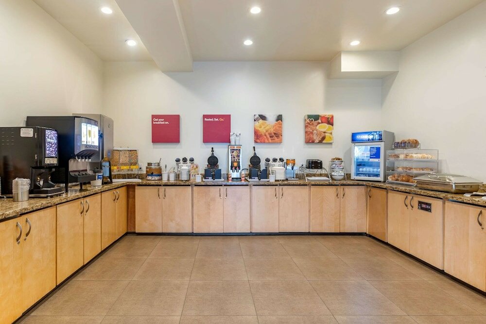 Фото MainStay Suites Near Denver Downtown