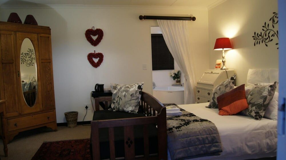 Фото Cunningham Cottage Guest House