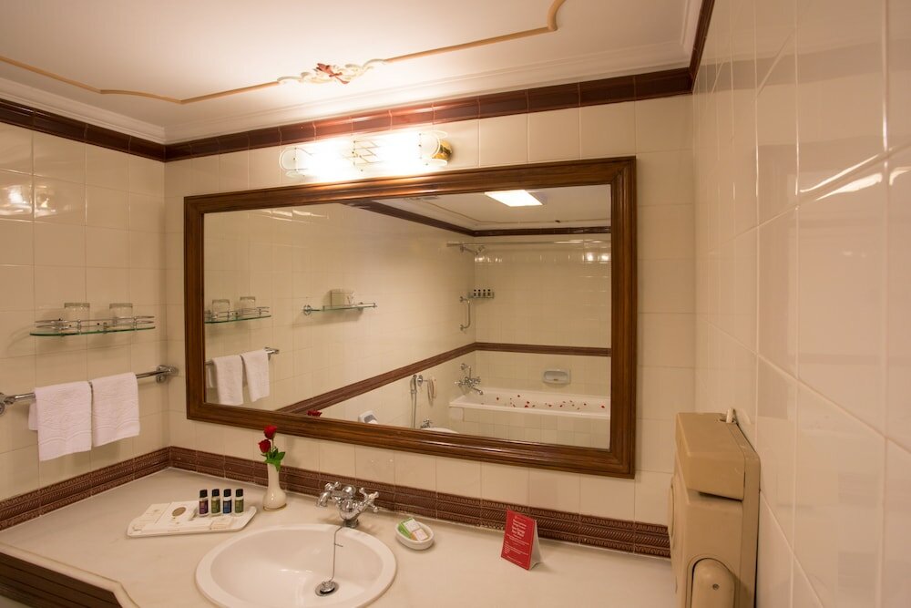 Фото Shiv Niwas Palace by Hrh Group of Hotels