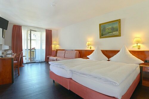 Внешний вид отеля Hotel Zehnthof в Кохеме, фото 2