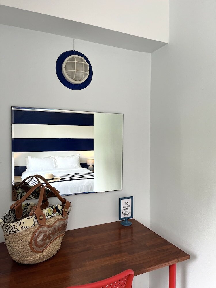 Фото Nautical Home Bed & Breakfast Khaolak