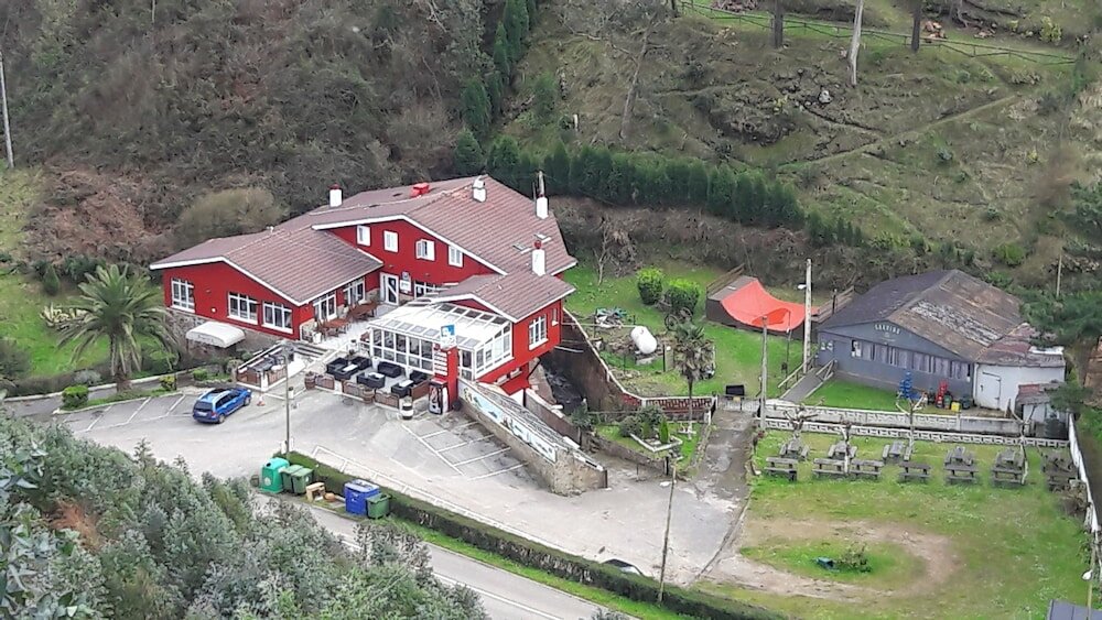 Фото Hotel Azpiazu