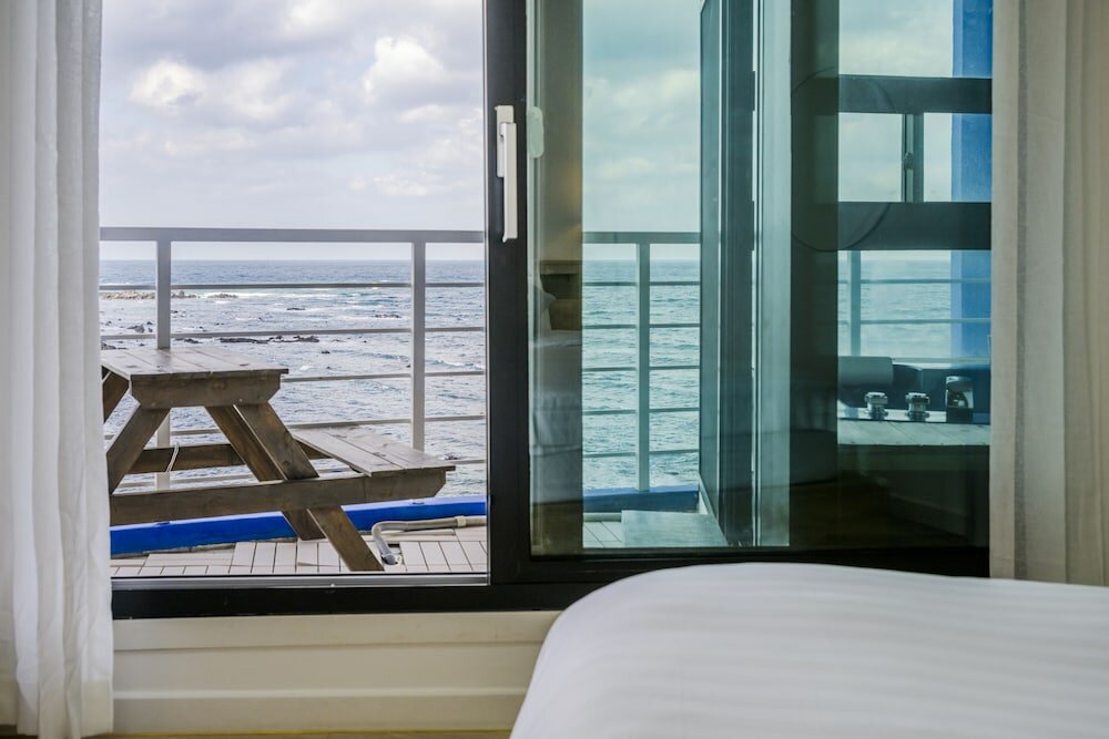 Фото On the Sea Pension