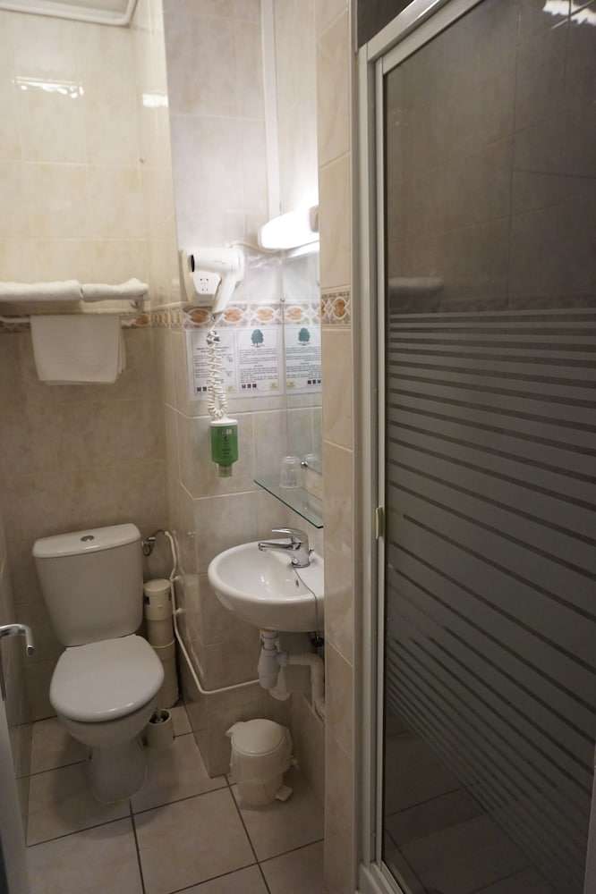 Фото Comfort Hotel Alba Rouen