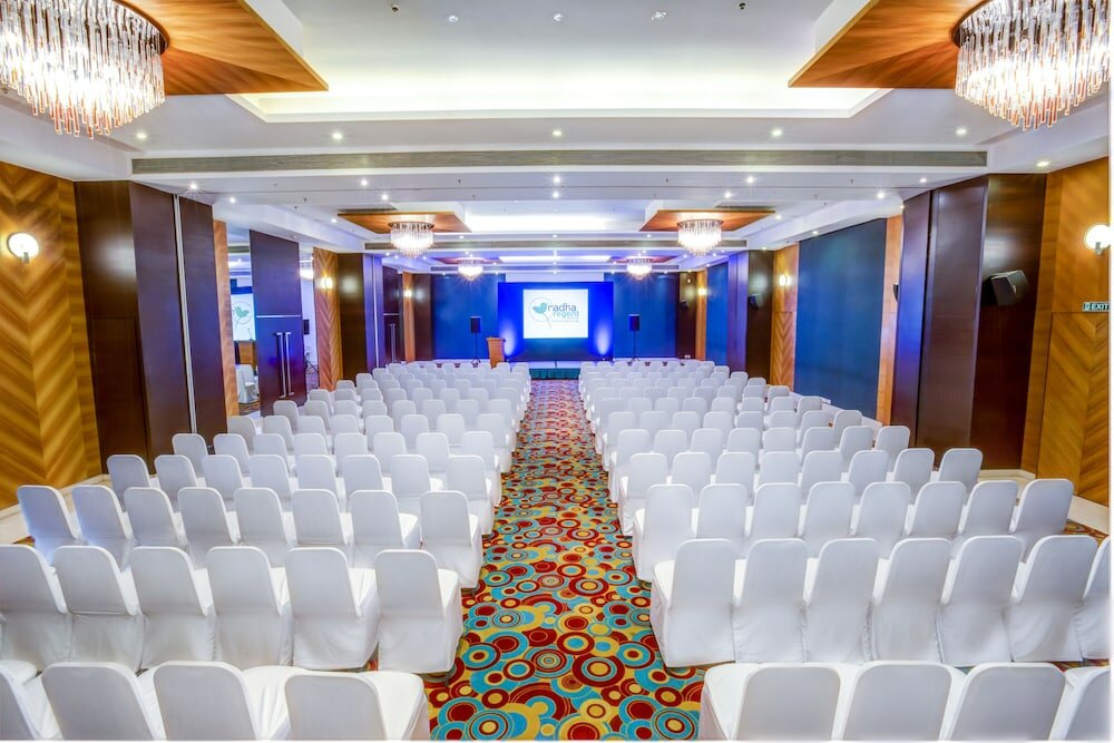 Фото Radha Regent Bengaluru