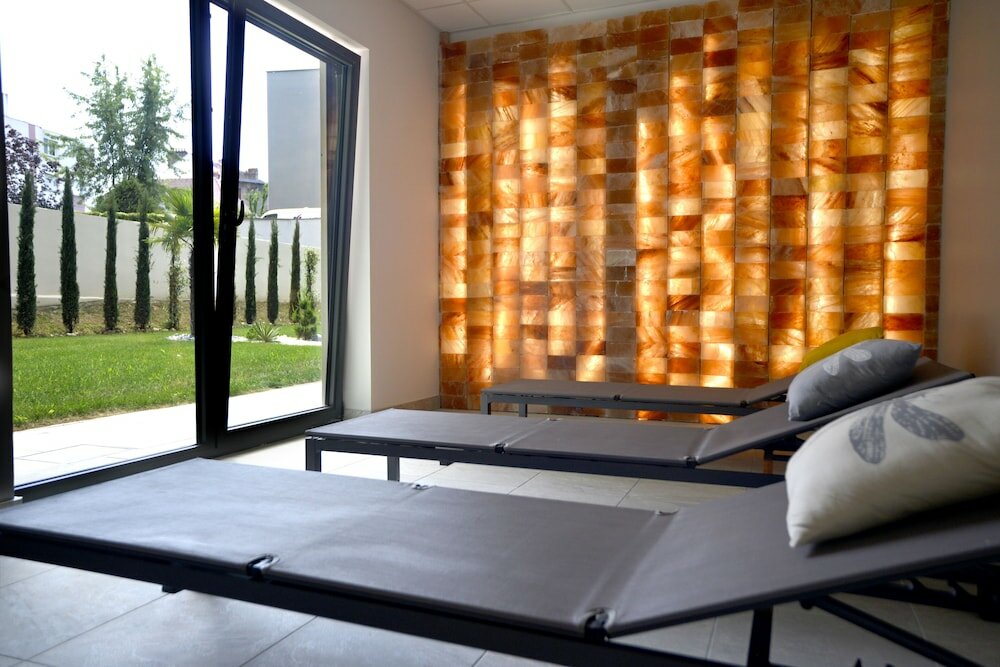 Фото Logis Hôtel Victor Hugo & SPA