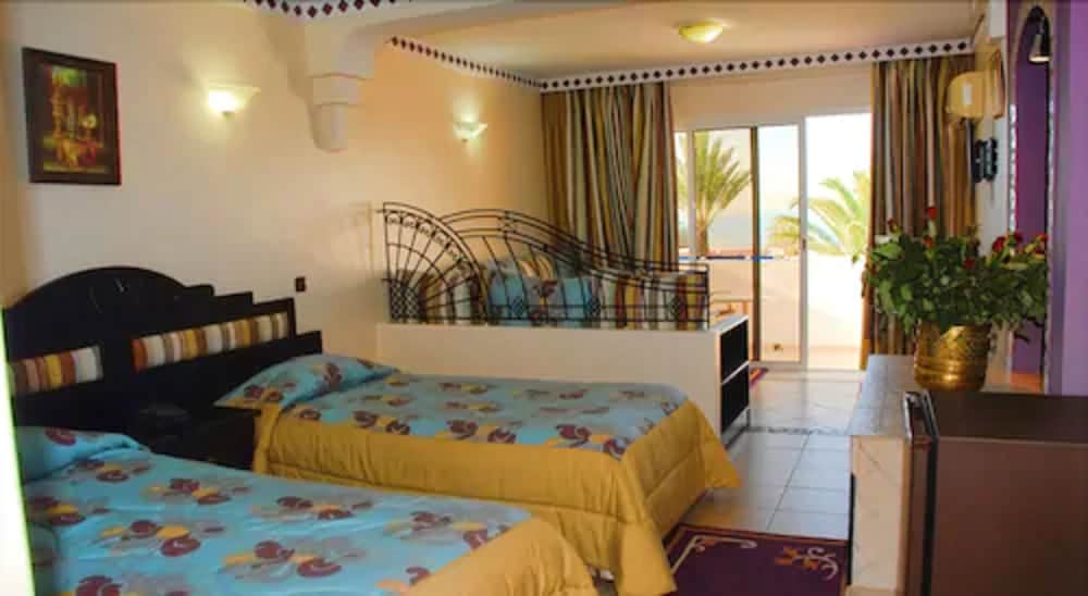 Фото Hotel Club Almoggar Garden Beach