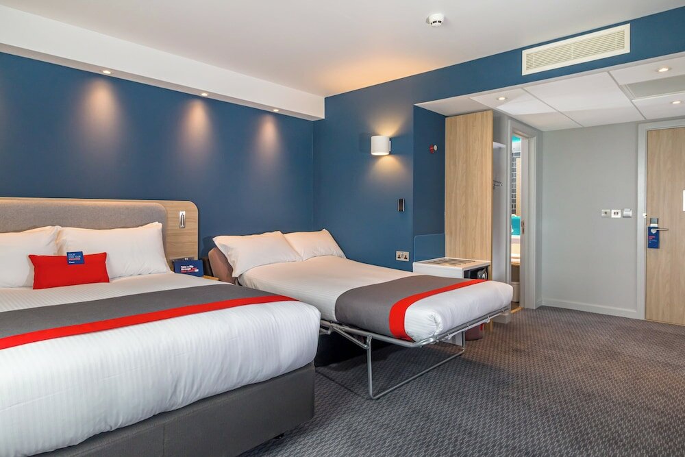 Фото Holiday Inn Express Bodmin - Victoria Junction, an Ihg Hotel
