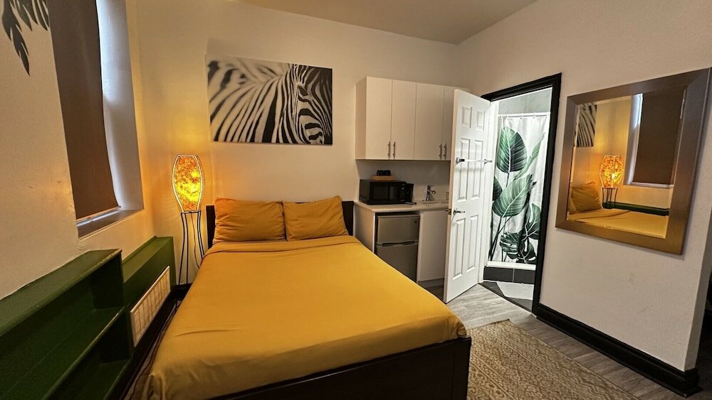 Фото Palmerston Hotel