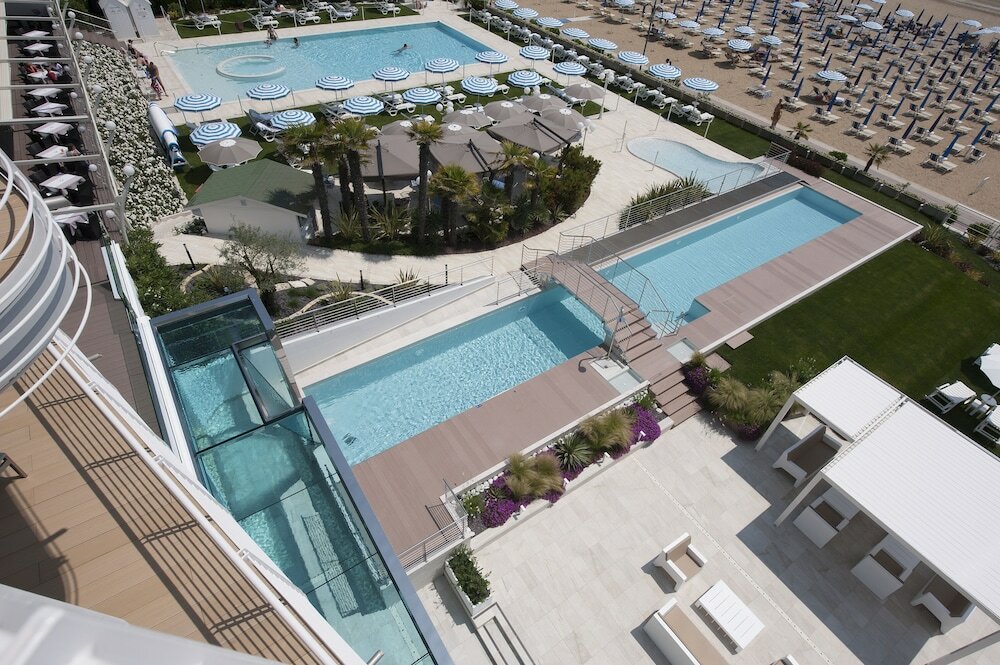 Фото Hotel Le Soleil