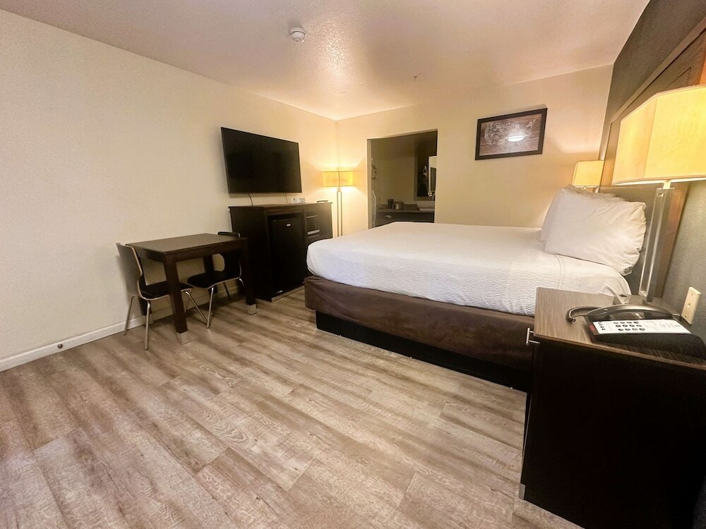 Фото SureStay Hotel by Best Western Williams