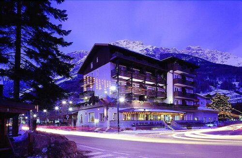 Внешний вид отеля Baita dei Pini в Бормио, фото 1