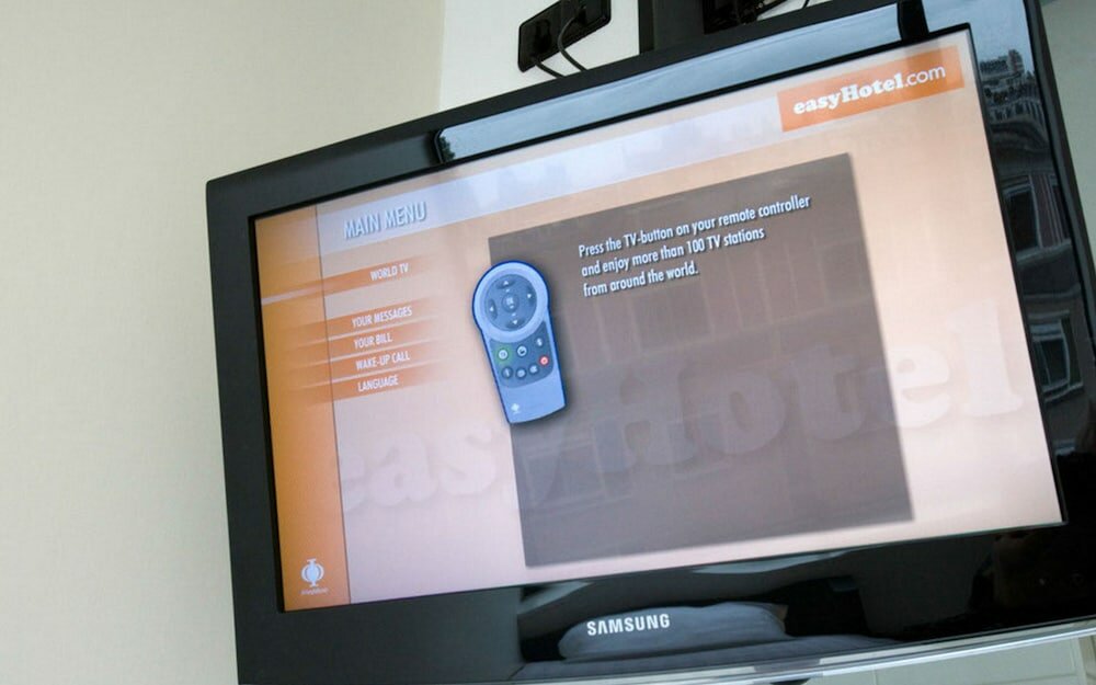 Фото EasyHotel Amsterdam City Centre South