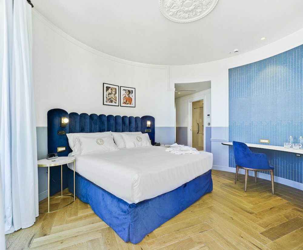 Фото Casa Alberola Alicante, Curio Collection by Hilton