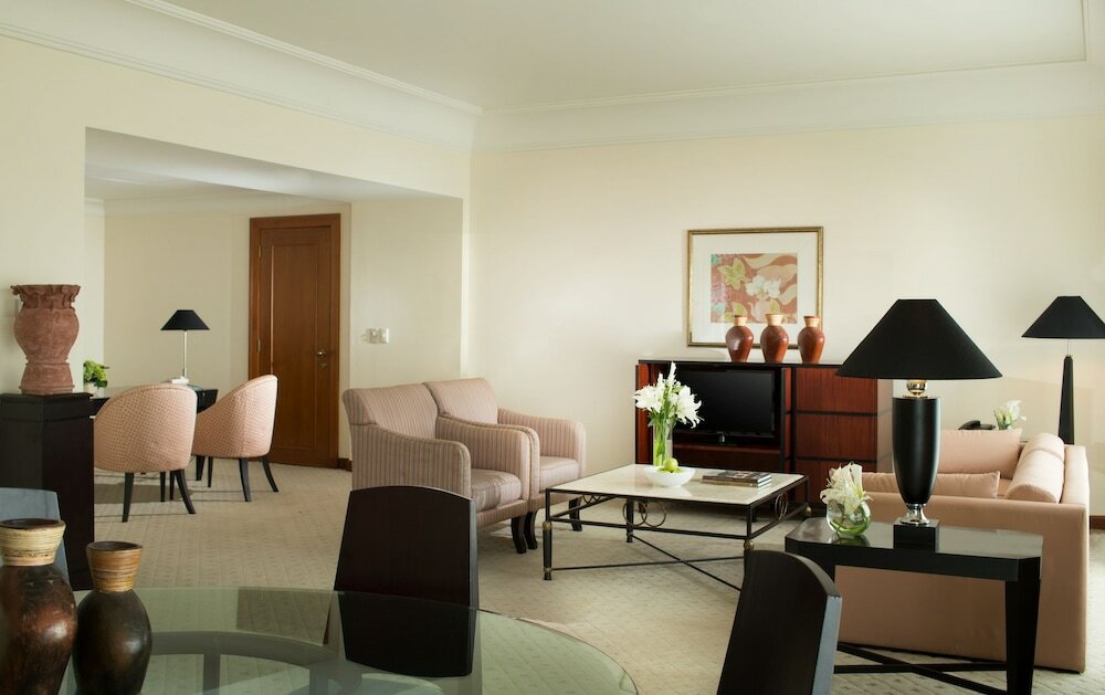 Фото Bumi Surabaya City Resort