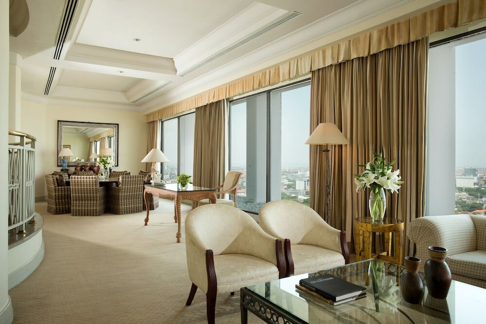 Фото Bumi Surabaya City Resort