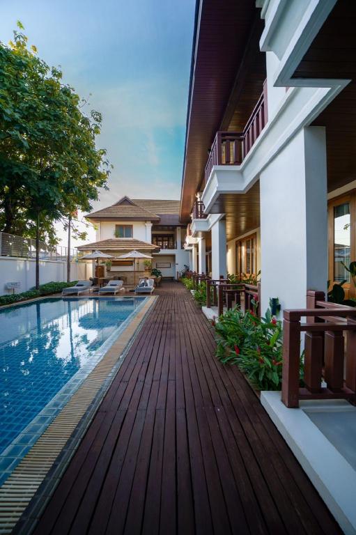 Фото Athena Hotel