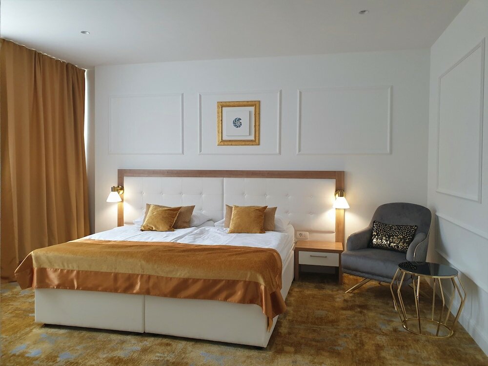 Фото Hotel Corner