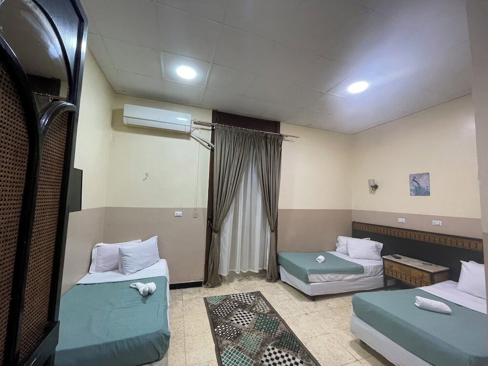 Фото One Season Hostel