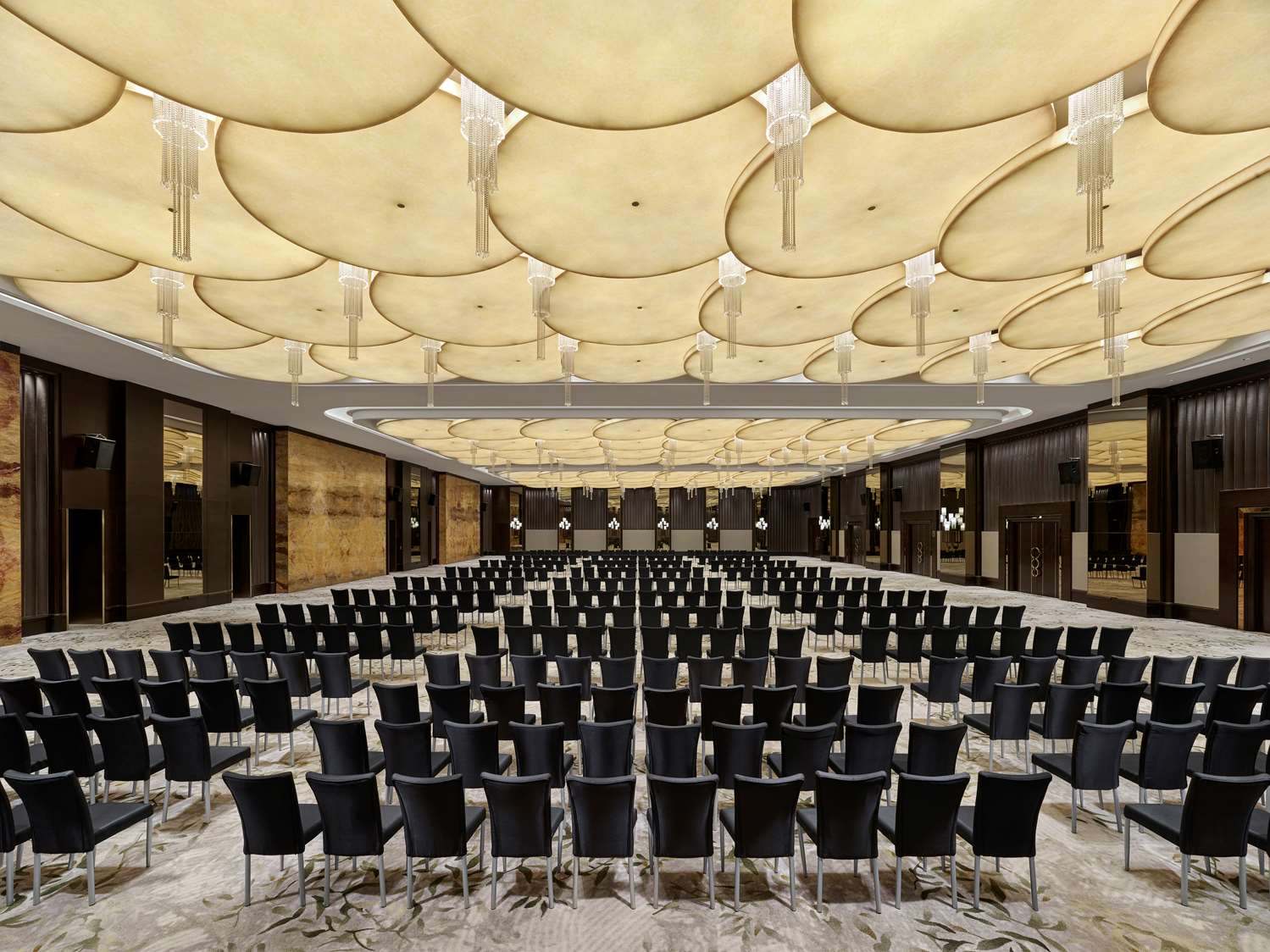 Фото Hilton Shanghai Hongqiao