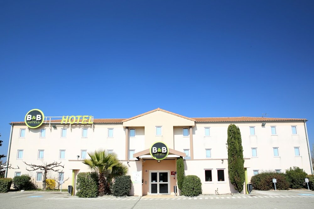 Фото B&b Hotel Avignon - 1