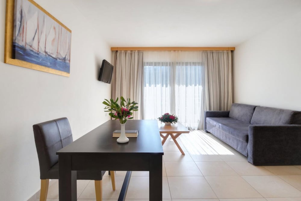 Фото Ariadne Beach - Adults Only