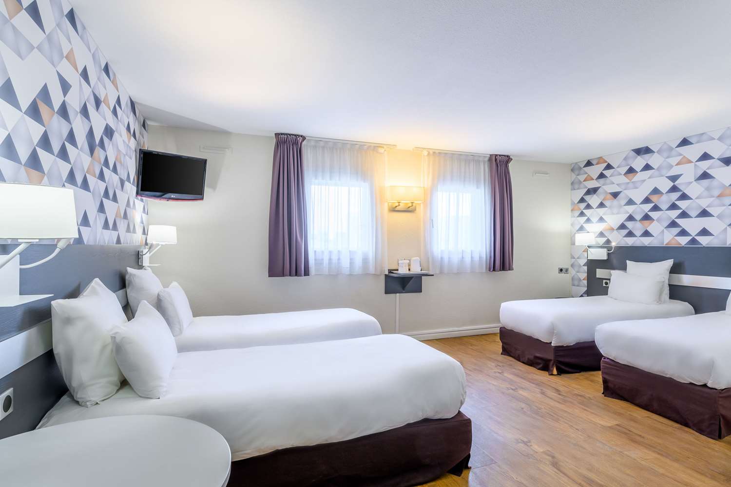 Фото Comfort Hotel Paris Porte D'Ivry