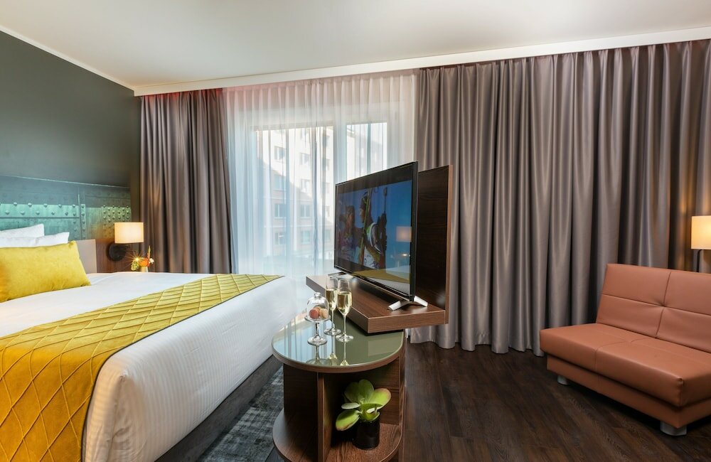 Фото Leonardo Hotel Dortmund