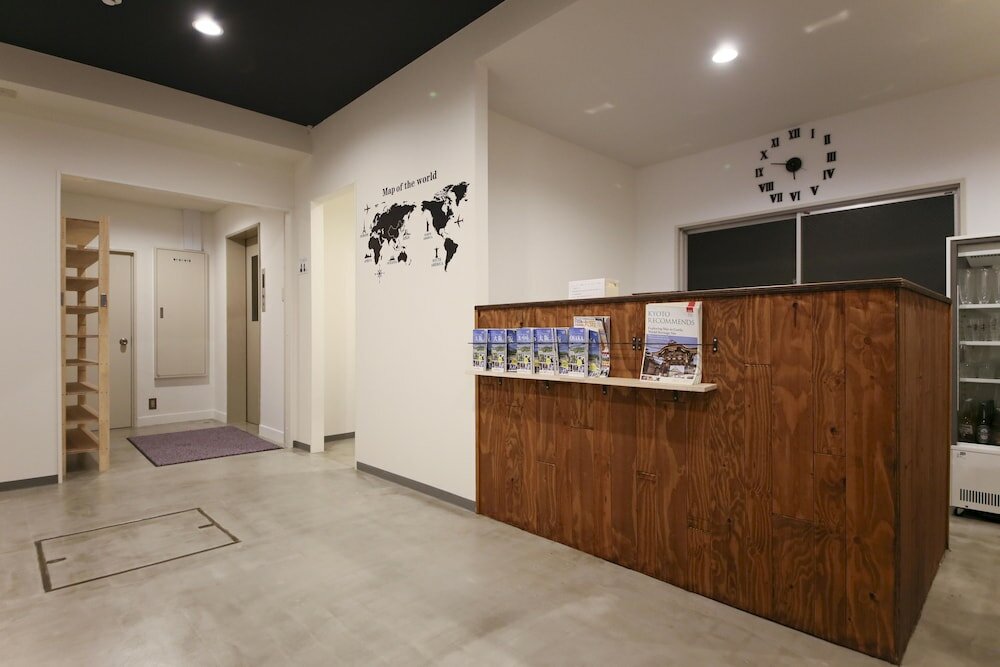 Фото Roots Hostel