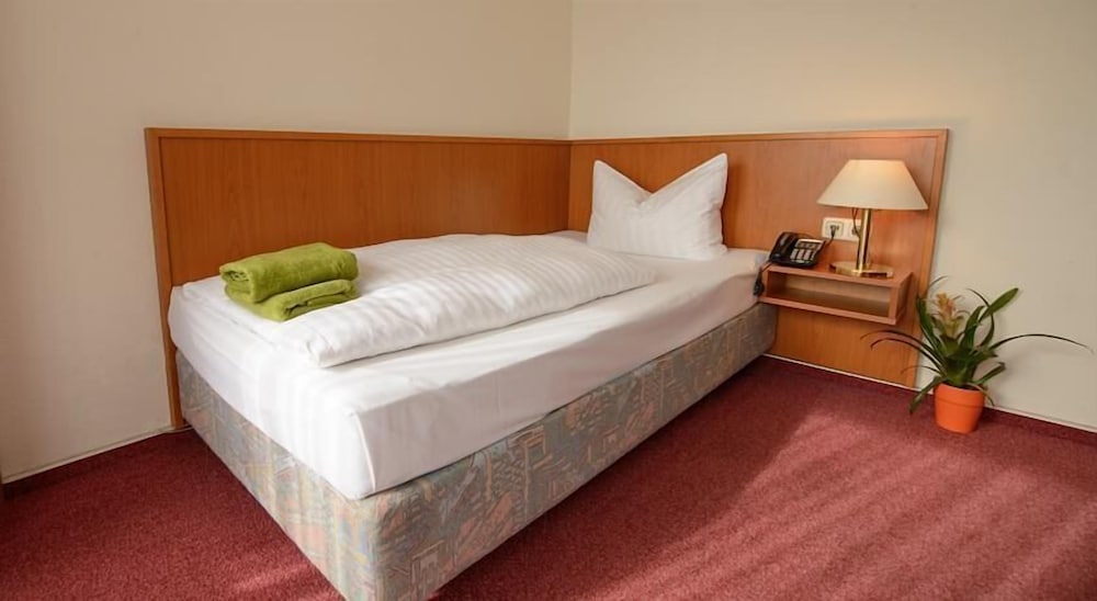 Фото Hotel Himalaya Frankfurt City Messe