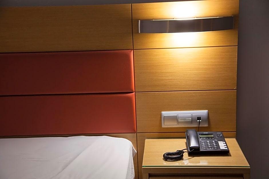 Фото Hotel Erika