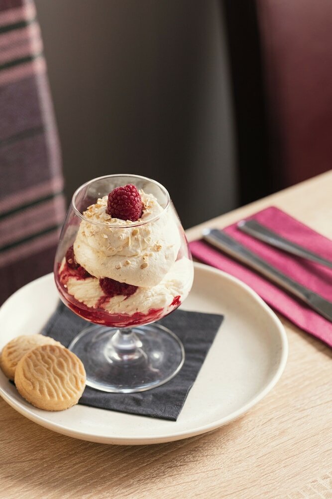 Фото Caledonian Hotel