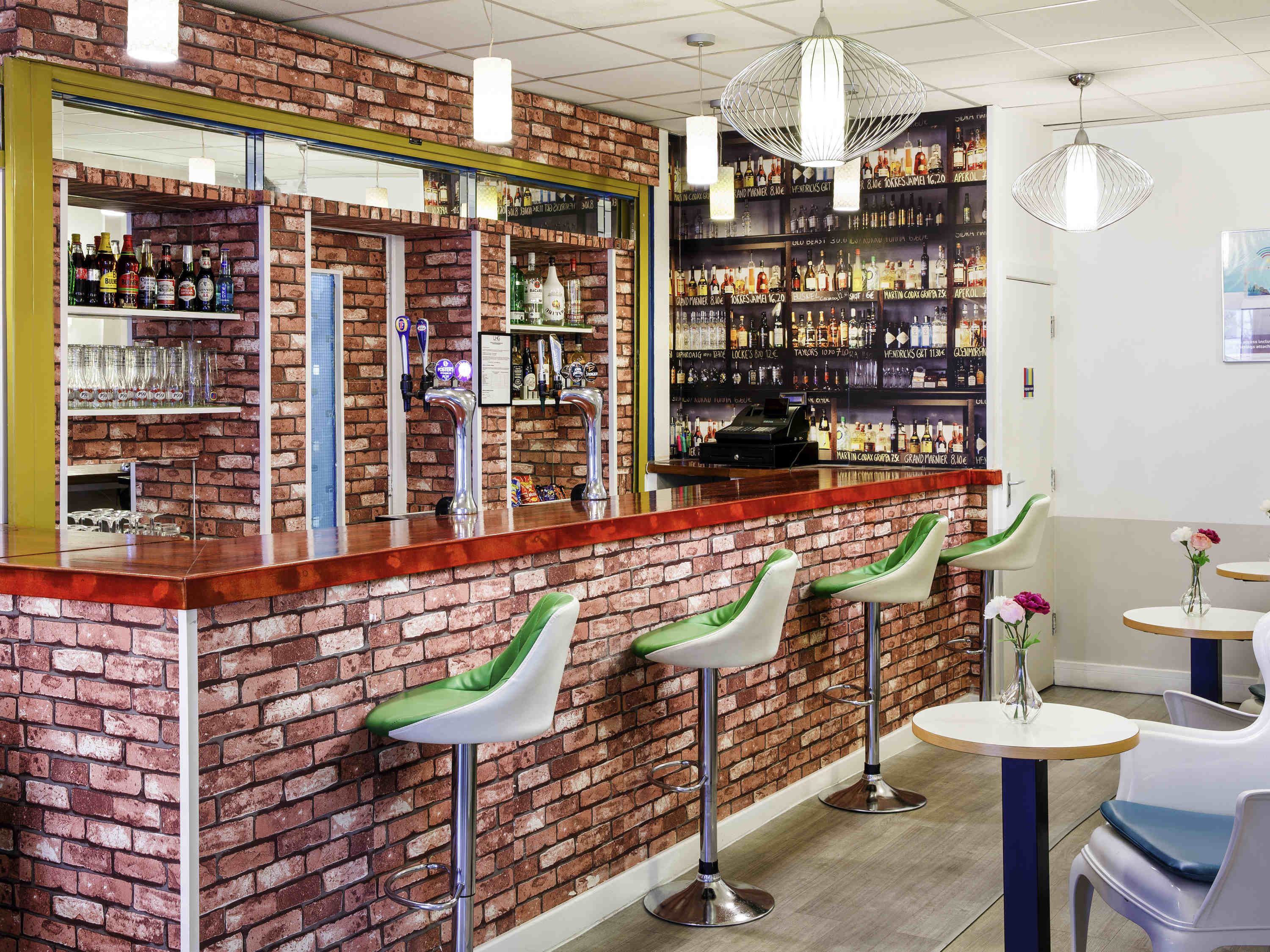 Фото Ibis Styles London Croydon