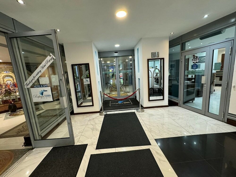 Фото Rafayel on the Left Bank