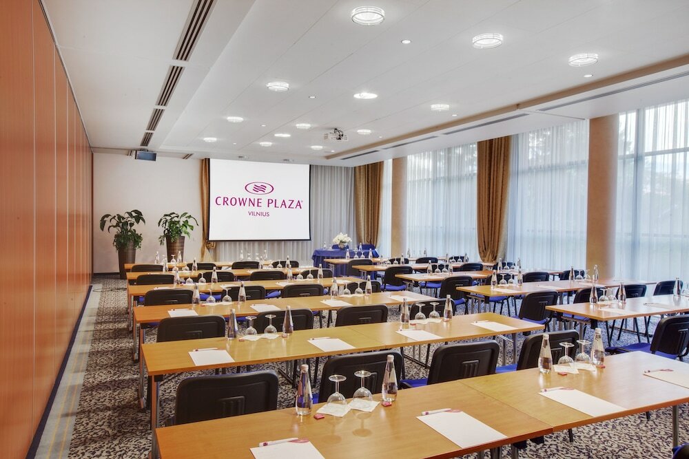 Фото Crowne Plaza Vilnius