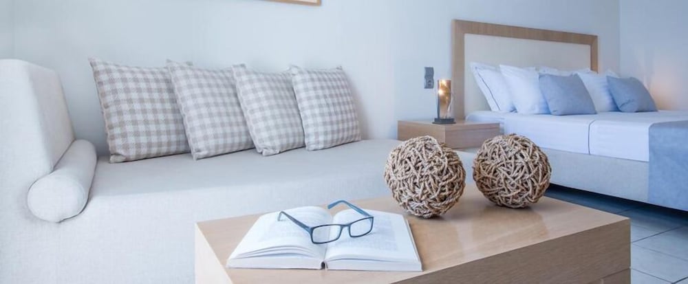 Фото Golden Milos Beach