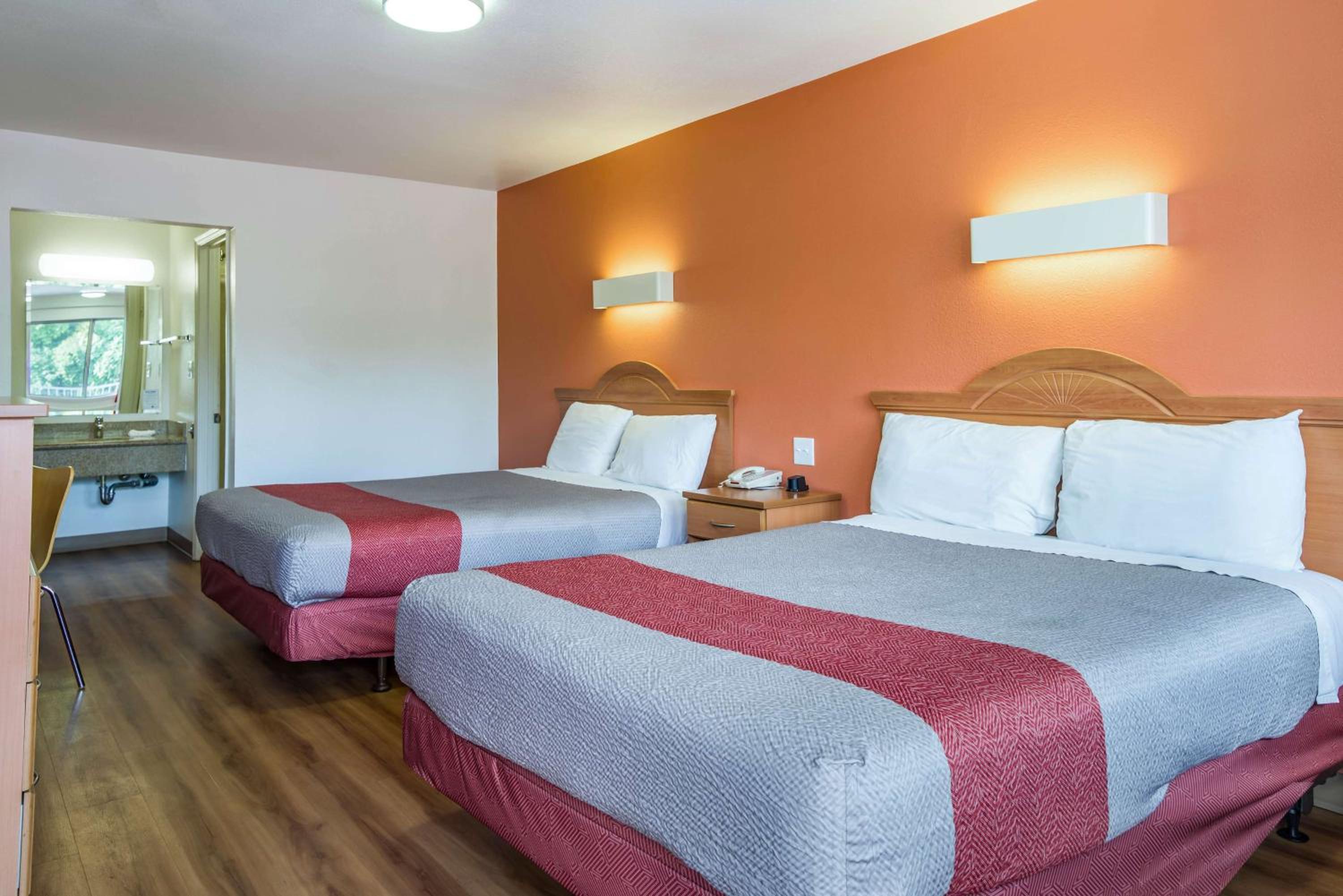 Фото Motel 6 Concord Ca