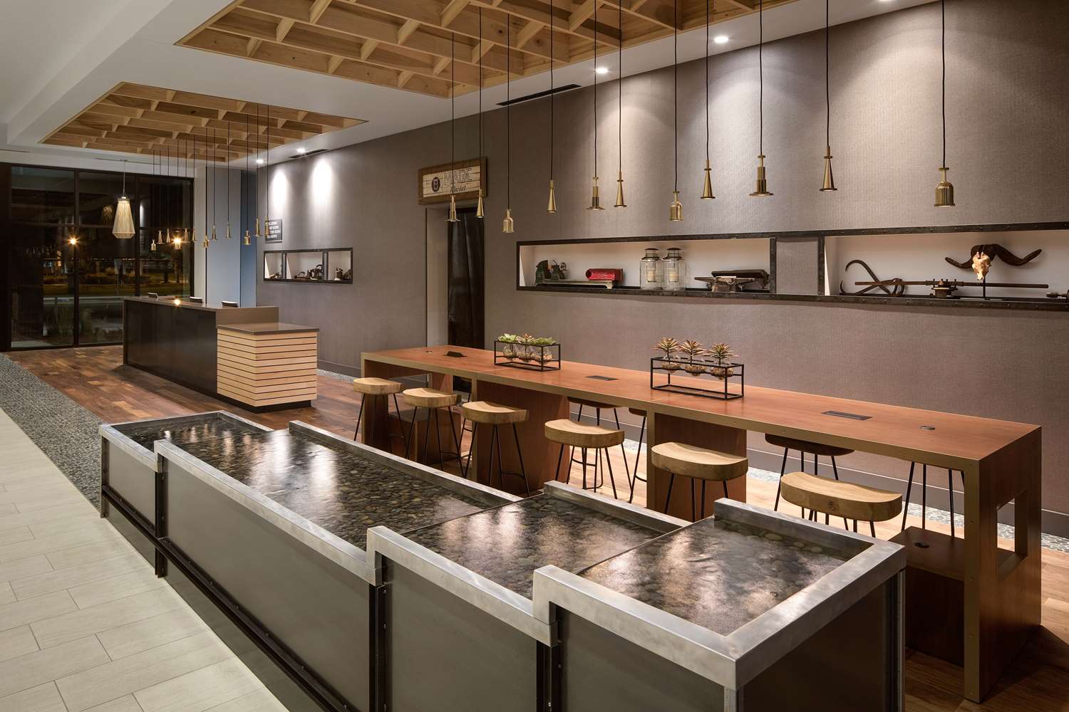 Фото DoubleTree by Hilton Greeley at Lincoln Park