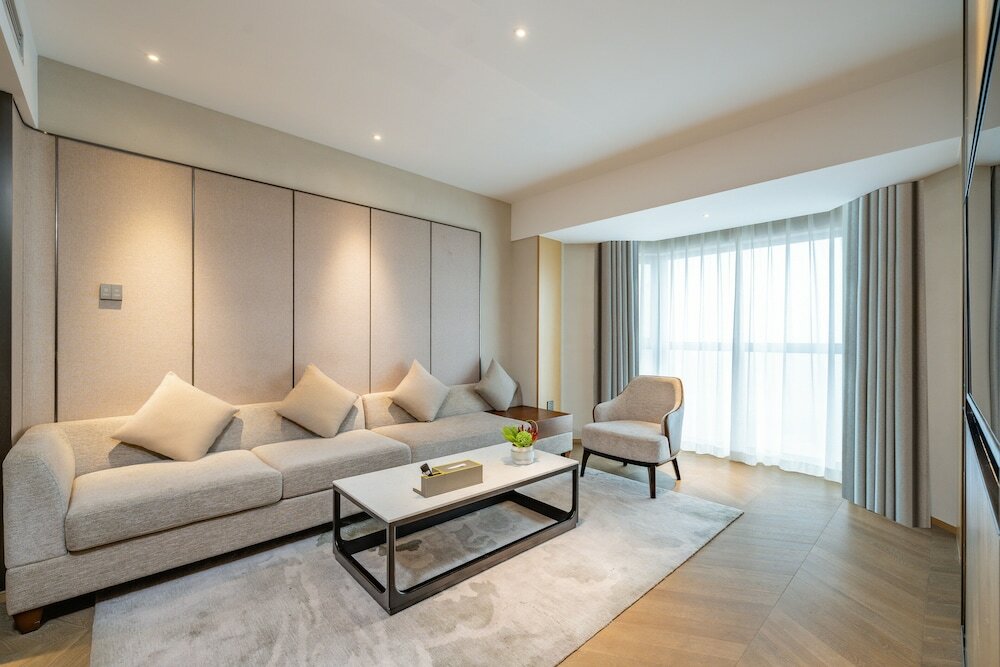 Фото Holiday Inn Shanghai Huaxia, an Ihg Hotel