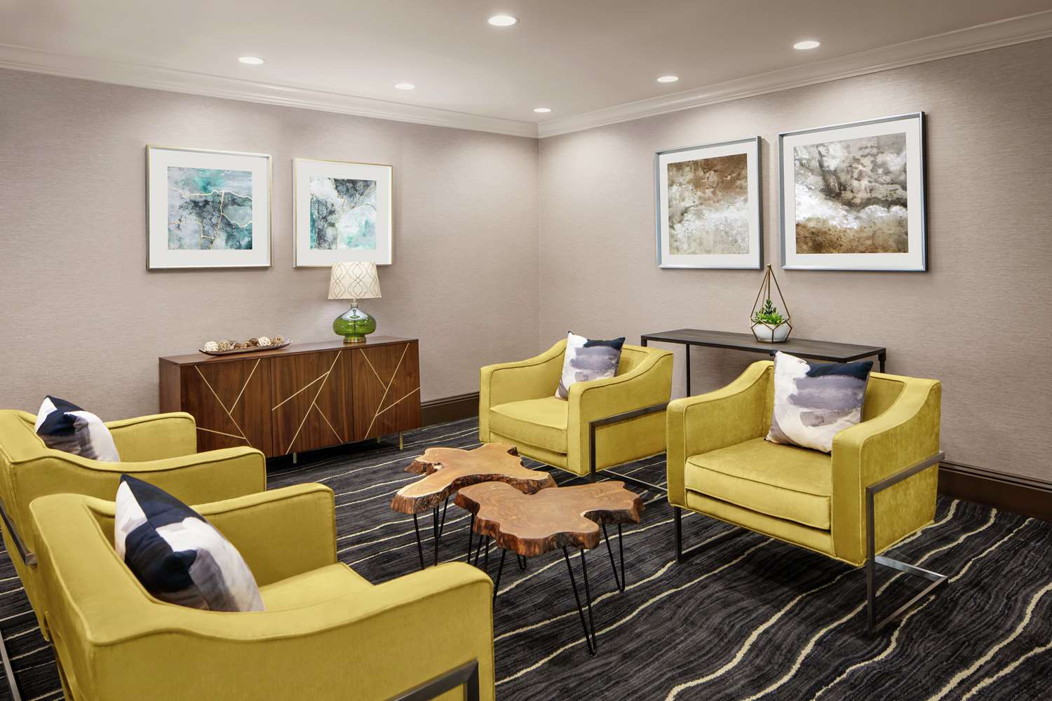 Фото Embassy Suites by Hilton Fort Worth Downtown