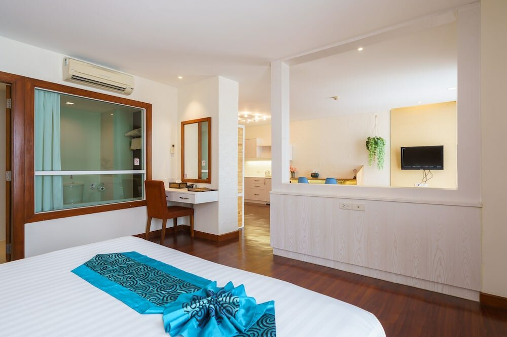 Фото Lantana Resort