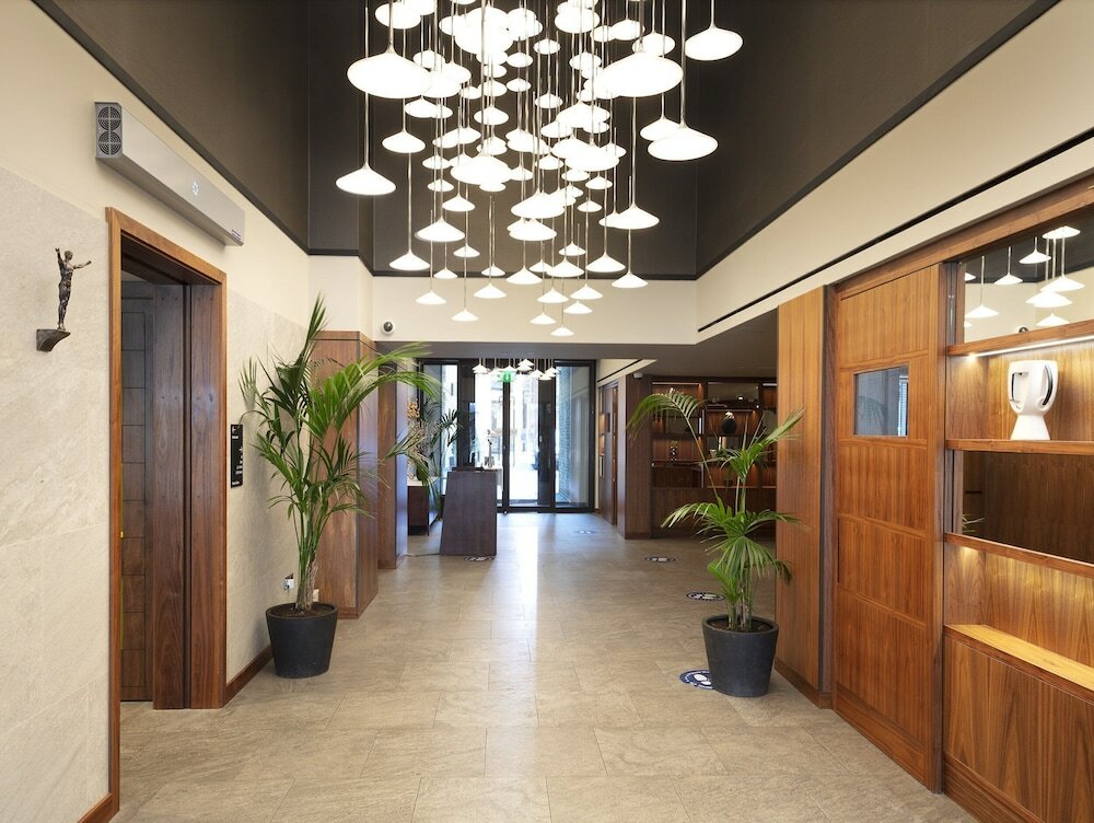 Фото Отель Tower Suites by Blue Orchid