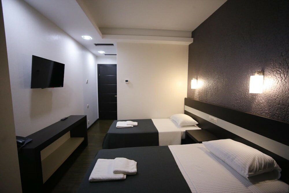 Фото Отель West Tower