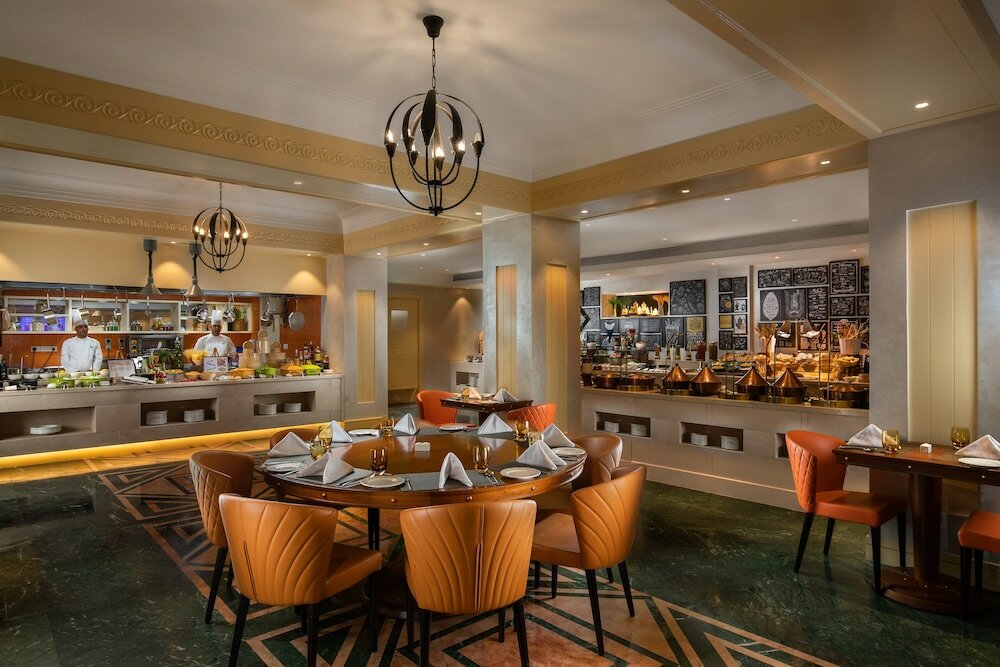 Фото Holiday Inn Agra MG Road, an Ihg Hotel