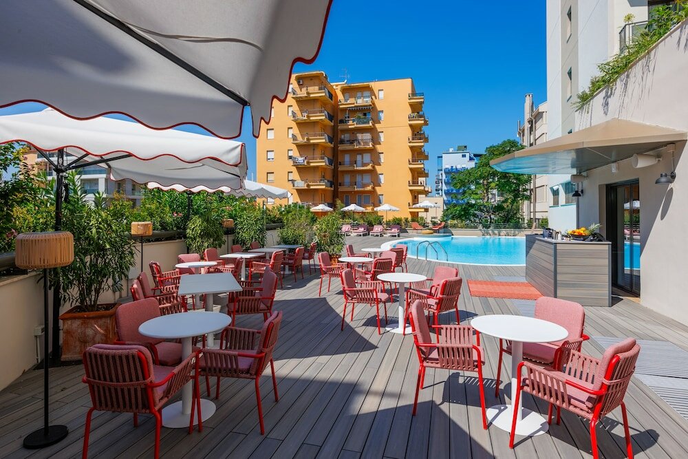 Фото Charlie in Pesaro