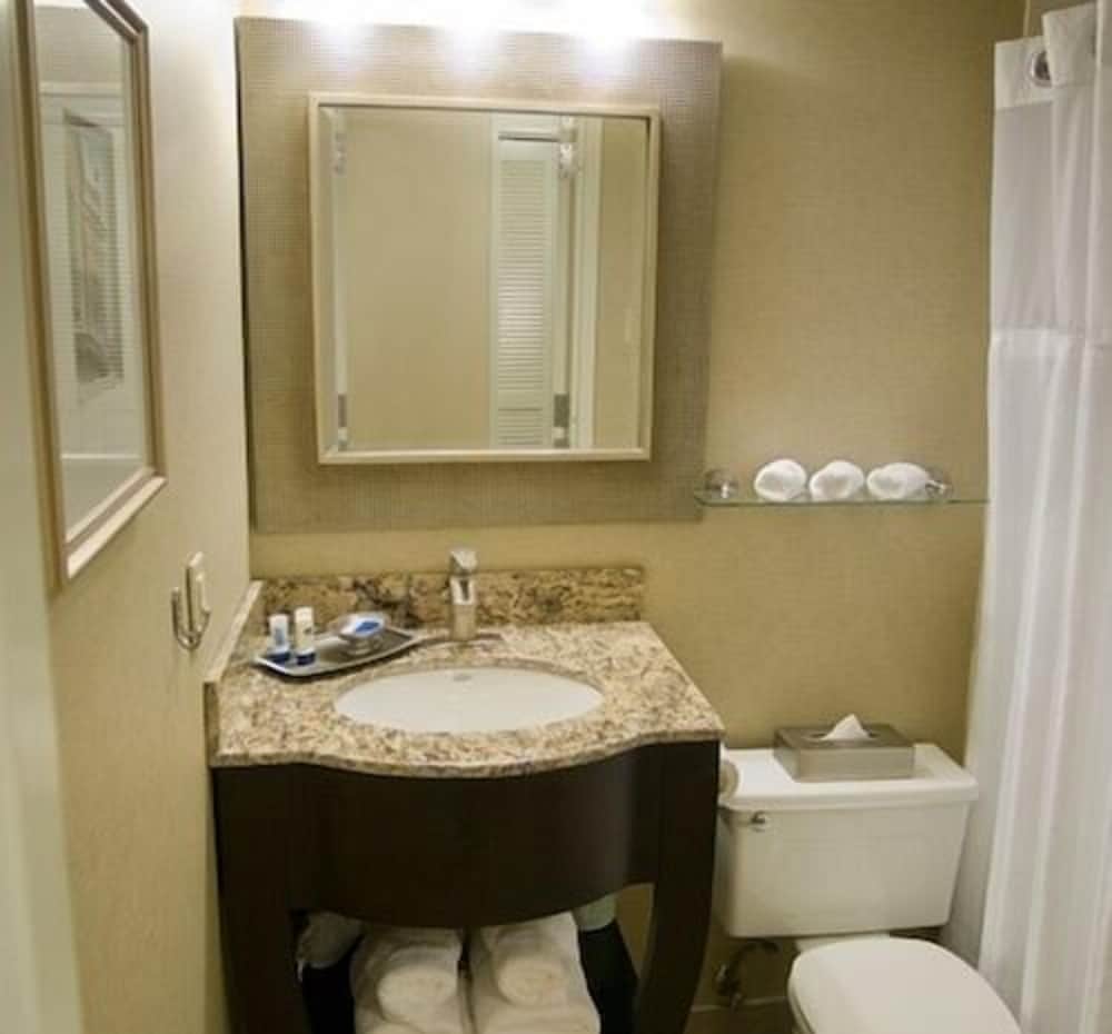 Фото Brent House Hotel